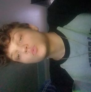 Meet your Posher, Travis